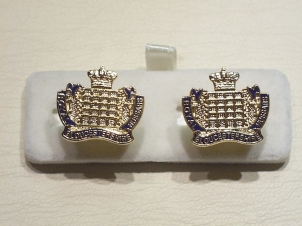 Royal Gloucestershire Hussars enamelled cufflinks - Click Image to Close